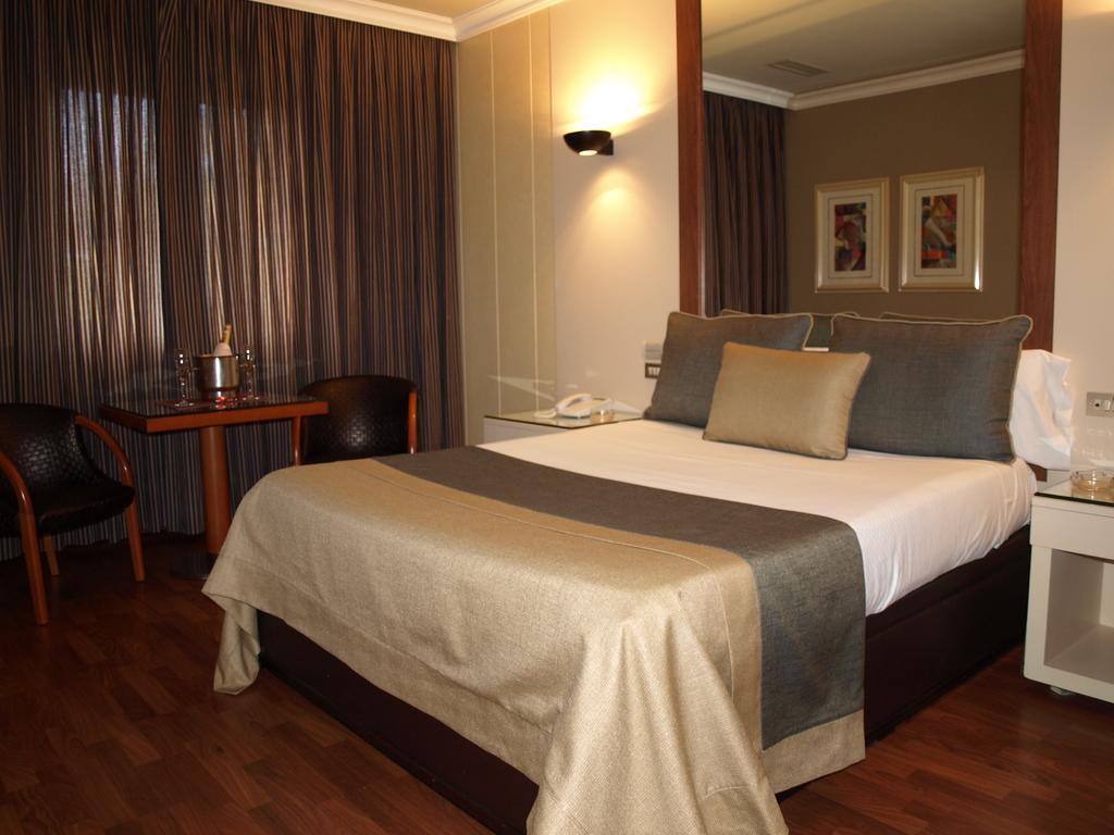 Motel Aeropuerto Vigo Cameră foto