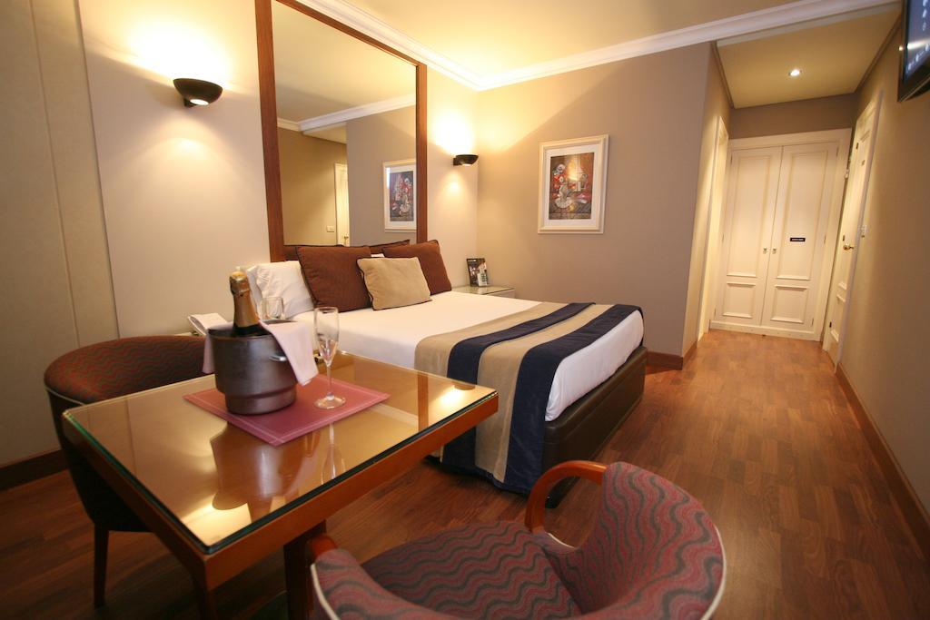 Motel Aeropuerto Vigo Cameră foto